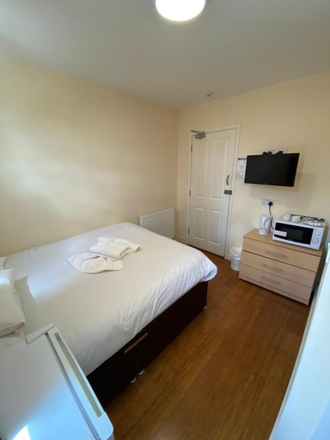 Contractors Guest House High Wycombe Bagian luar foto