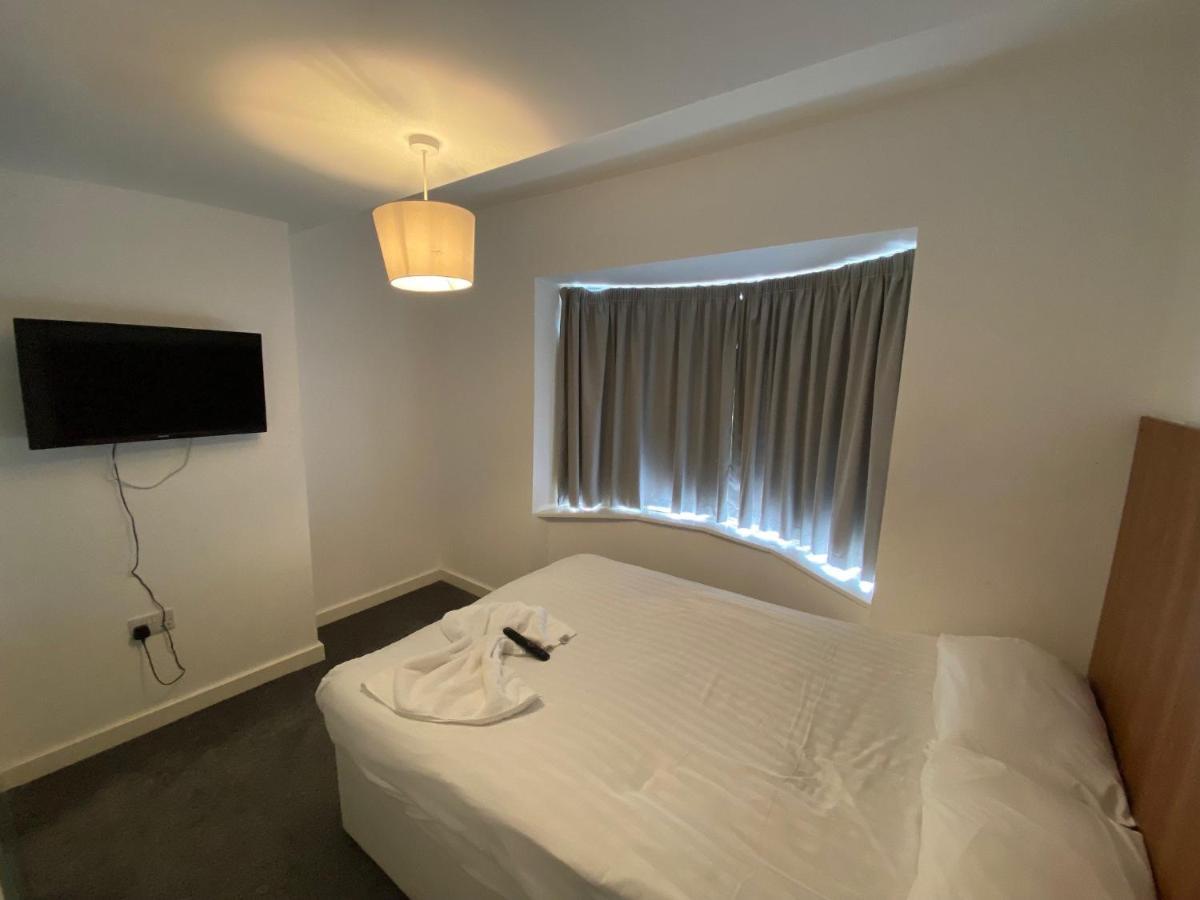 Contractors Guest House High Wycombe Bagian luar foto
