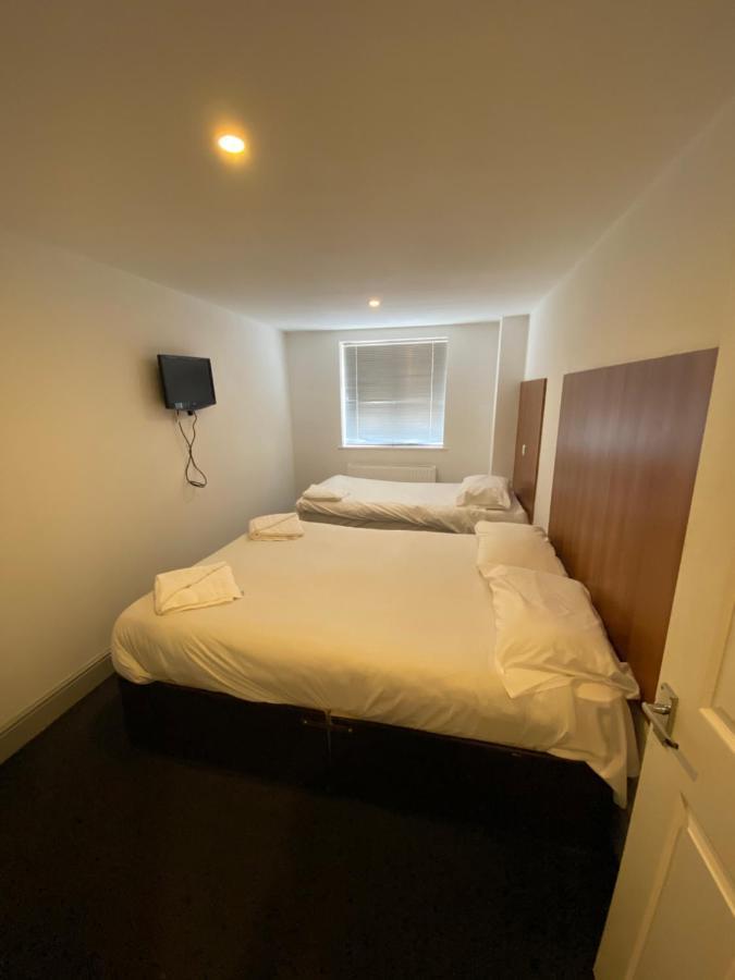 Contractors Guest House High Wycombe Bagian luar foto